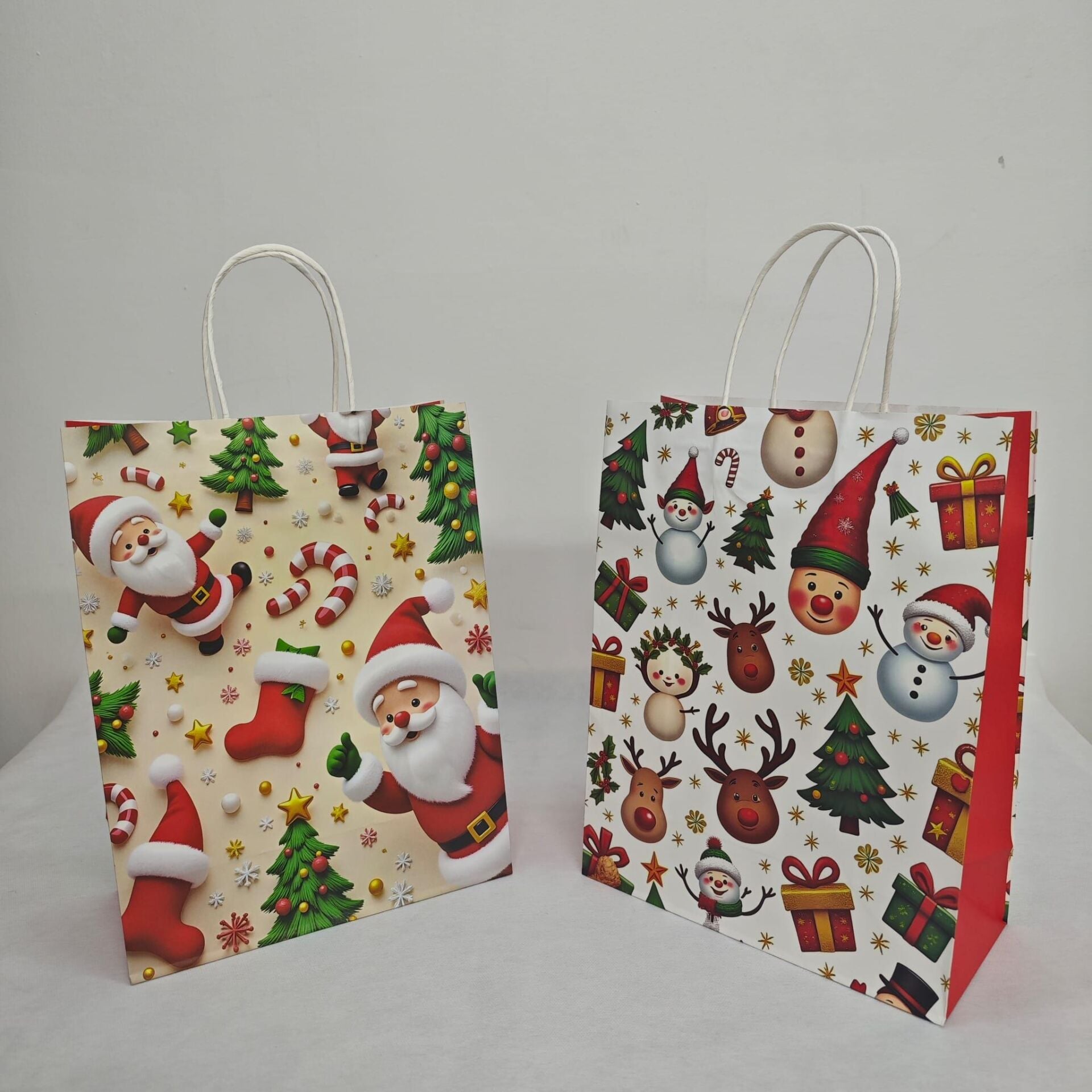 ÇANTA KRAFT BEYAZ YILBAŞI FİGÜRLER 21*27*11 12 Lİ