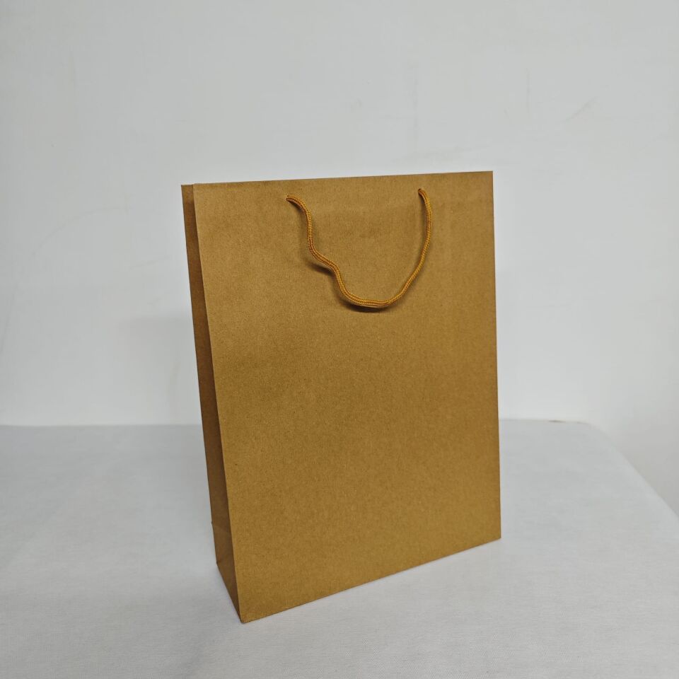 ÇANTA İTHAL KRAFT İP SAPLI  27*9,5*36 25 Lİ