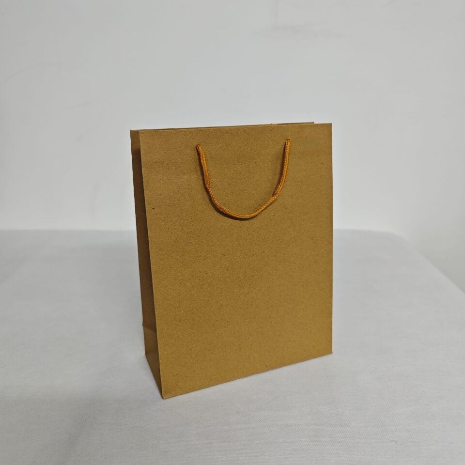 ÇANTA İTHAL KRAFT İP SAPLI  19*8*24,5 25 Lİ