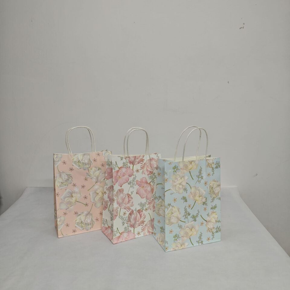 ÇANTA KRAFT BÜKÜM SAPLI ÇİÇEKLİ 15*8*21 CM 12 Lİ