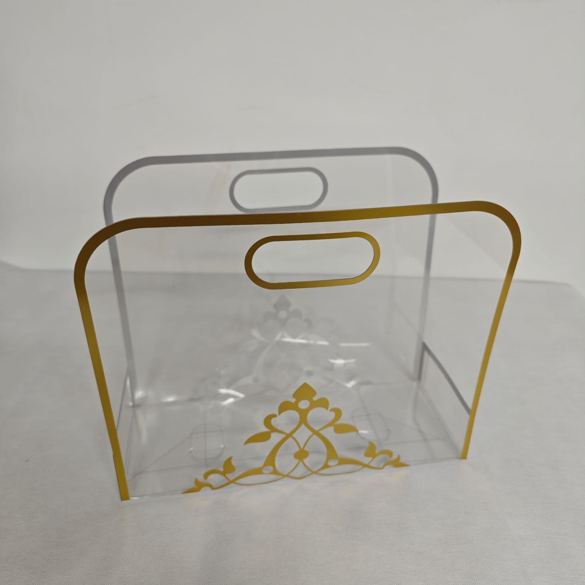 ŞEFFAF PVC ÇANTA EL GEÇMELİ DESENLİ 30*12*25 CM