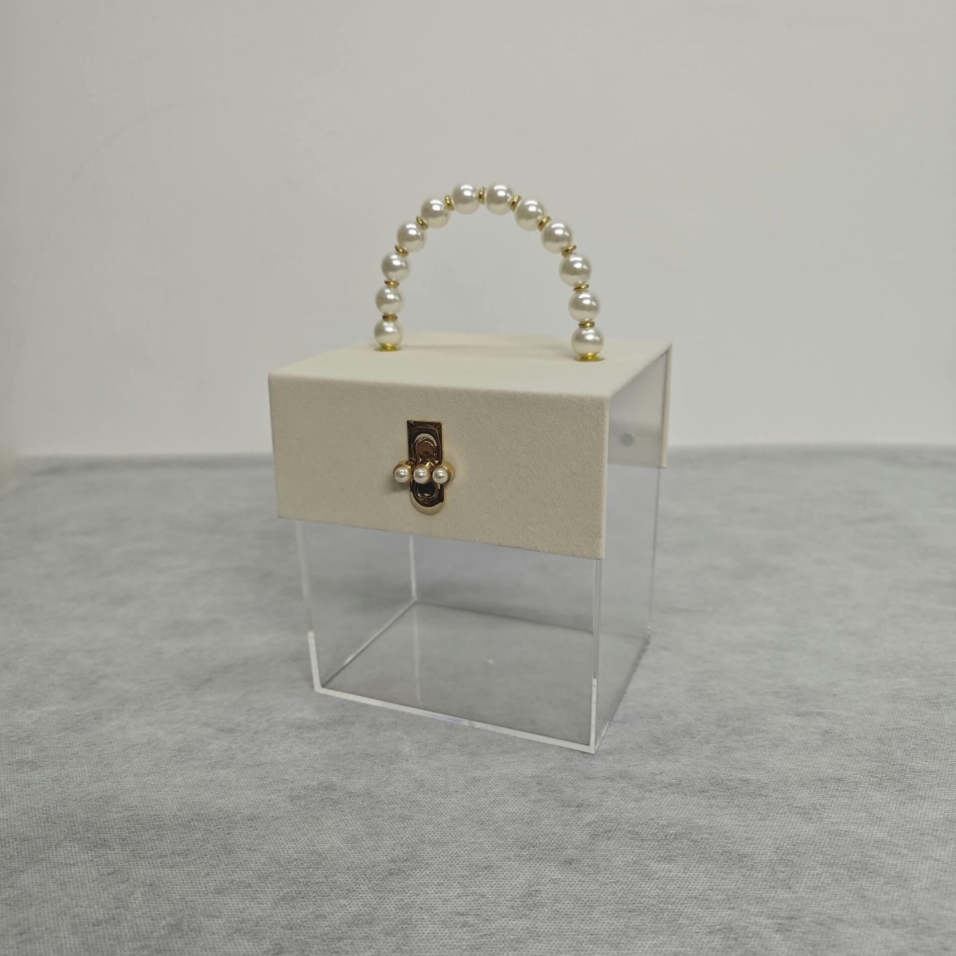ÇANTA PLEKSİ KREM 16*12*17 CM