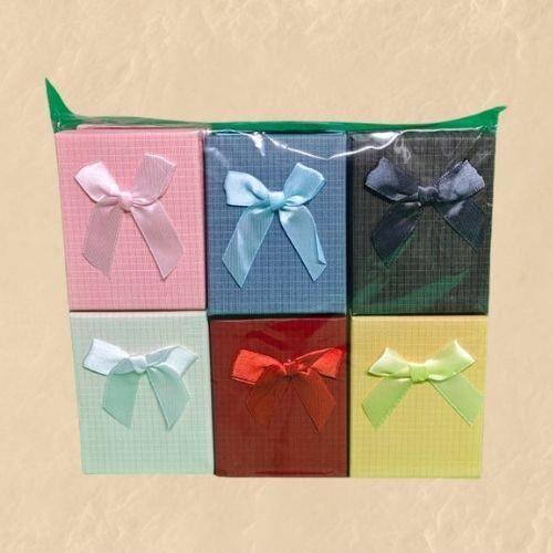 KUTU TEKLİ DİKDÖRTGEN FİYONKLU MUHTELİF 7*9 CM