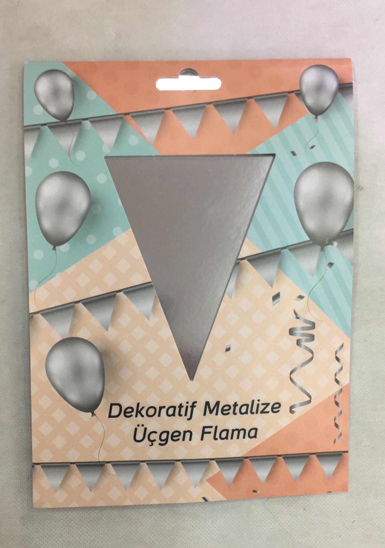 FLAMA ÜÇGEN DEKORATİF METALİK GÜMÜŞ