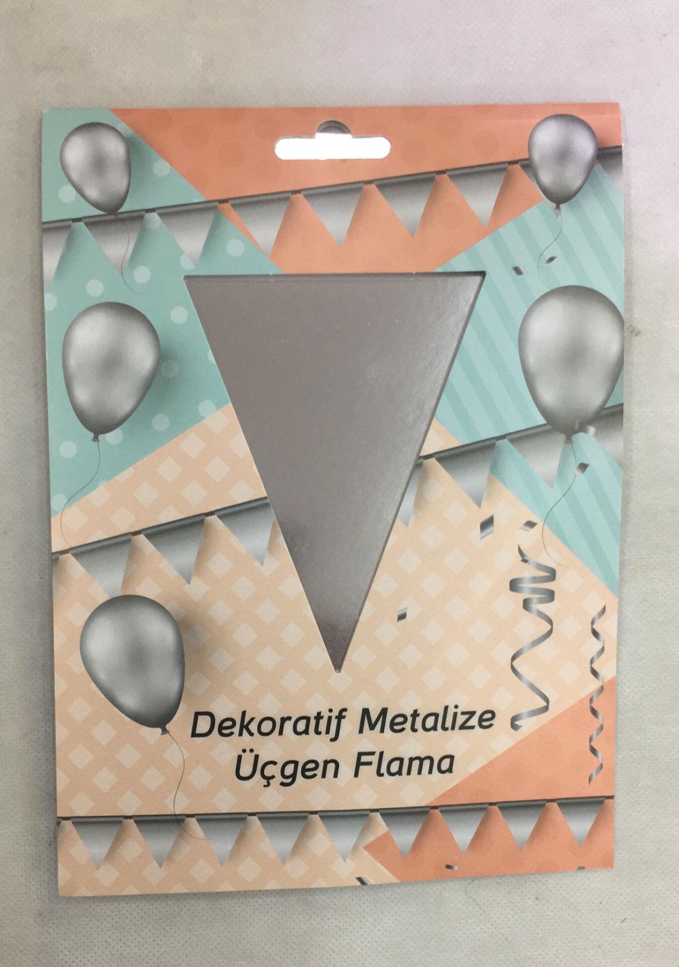 FLAMA ÜÇGEN DEKORATİF METALİK GÜMÜŞ