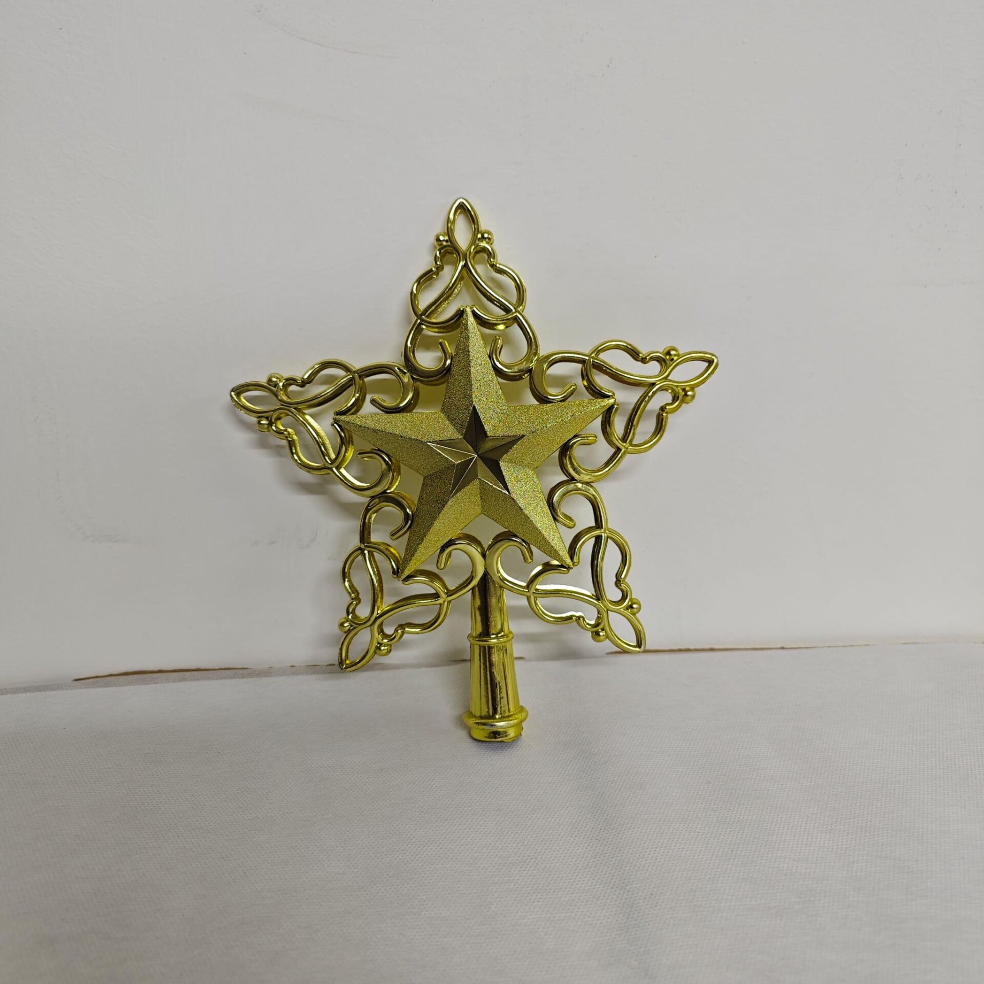 AĞAÇ SÜSÜ TEPELİK YILDIZ 20*22 CM ALTIN