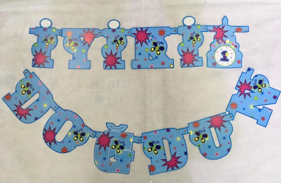 OYNAR KARTON YAZI TEMALI İYİKİ DOĞDUN 1 YAŞ MAVİ