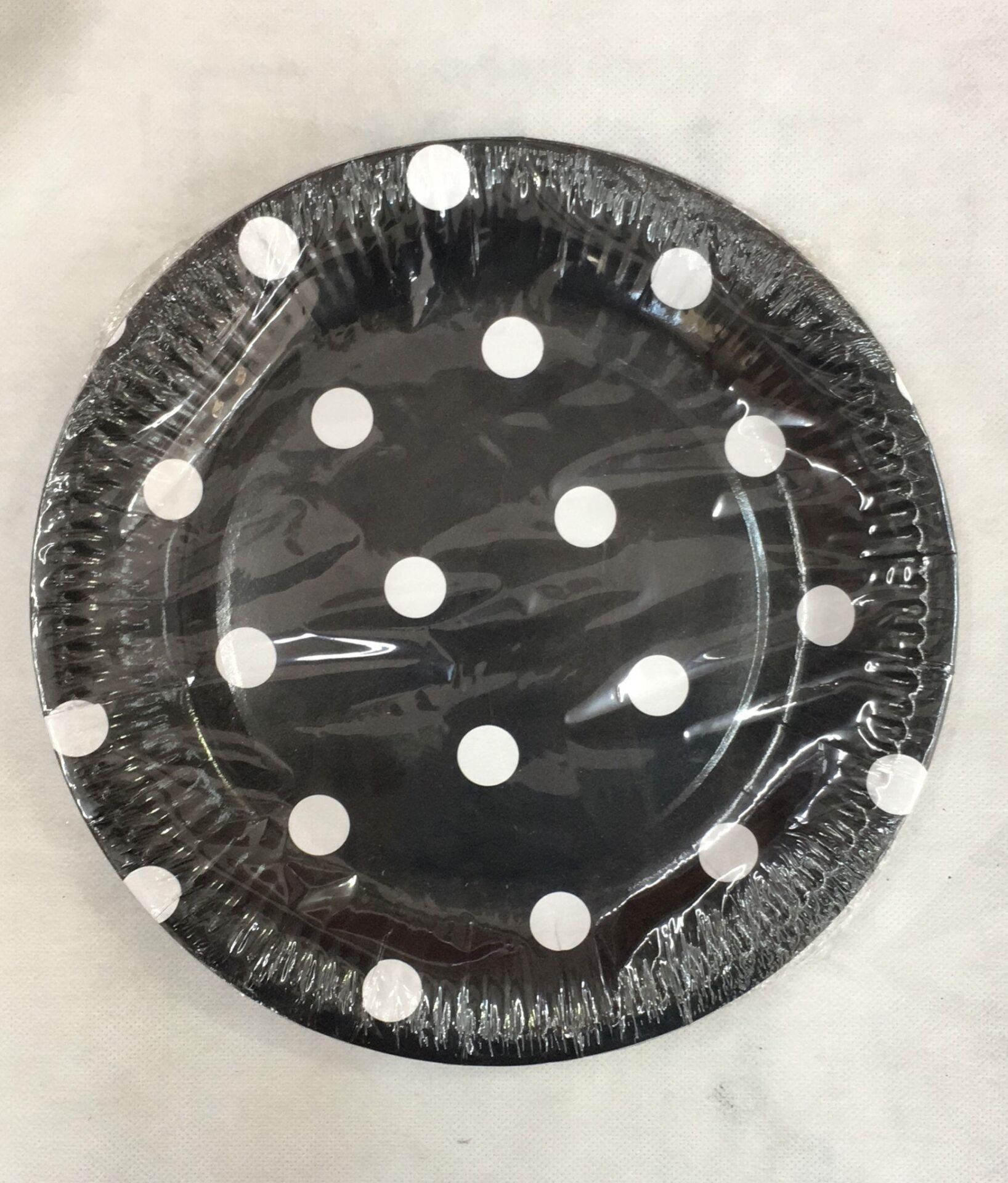 TABAK KARTON TEMALI PUANTİYELİ SİYAH