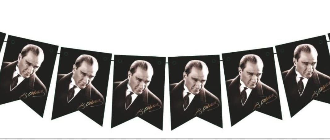 FİESTA KIRLANGIÇ SİYAH ATATÜRKLÜ