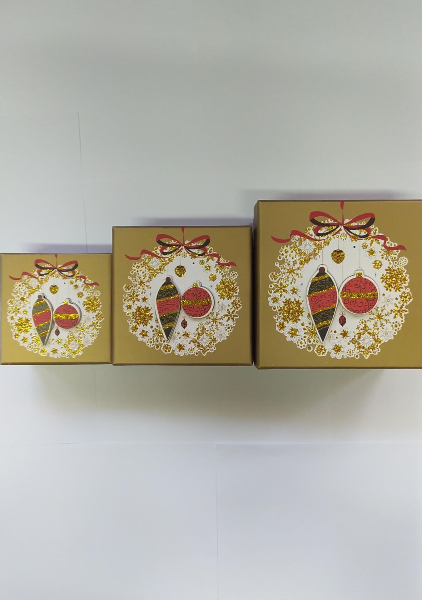 KUTU KARE YILBAŞI 3 LÜ SET TOP DEKORLU
