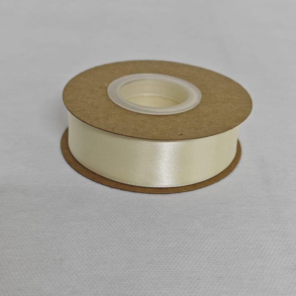 KURDELE SATEN KREM 2,5 CM 22 MT