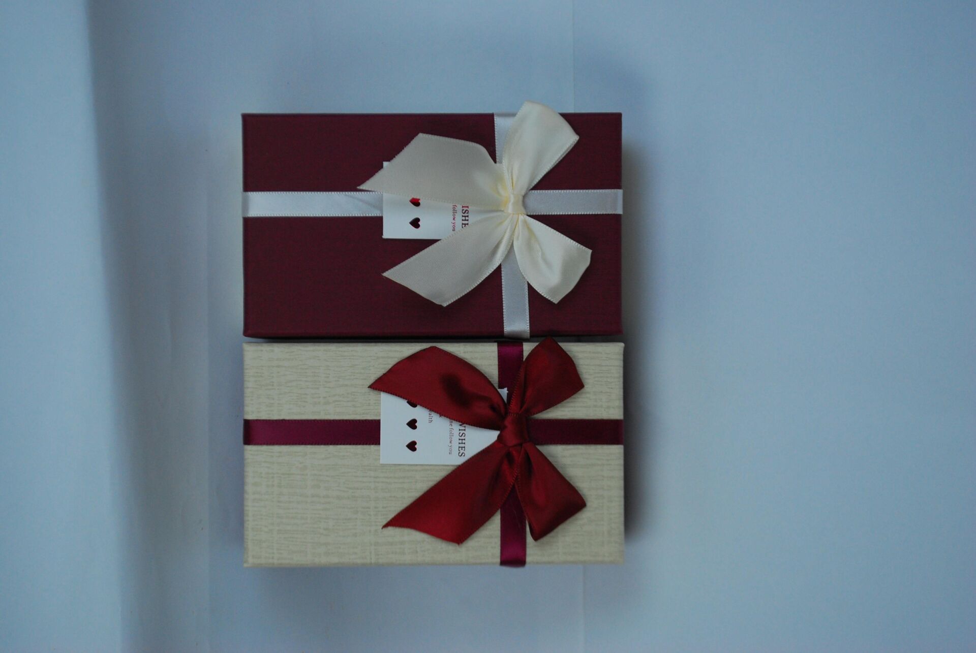 KUTU TEKLİ KURDELA KAPAKLI BORDO-KREM