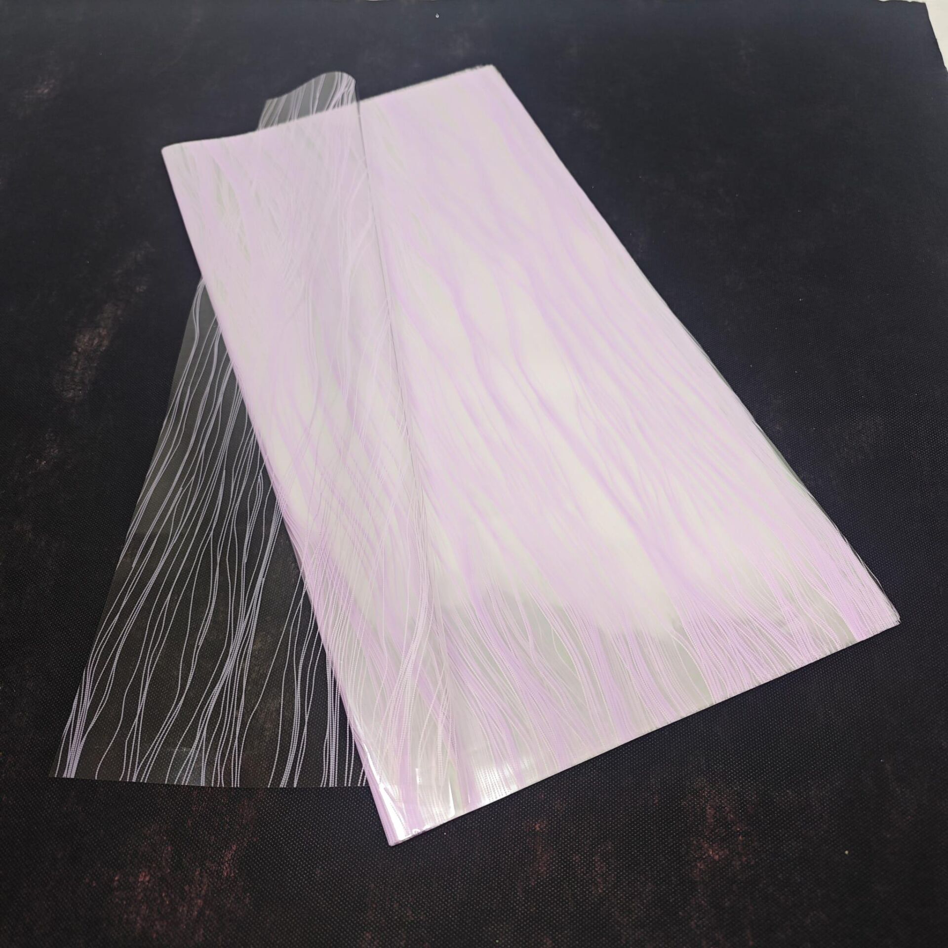 BUKETLİK PP ŞEFFAF DALGALI ÇİZGİLİ DESEN MOR