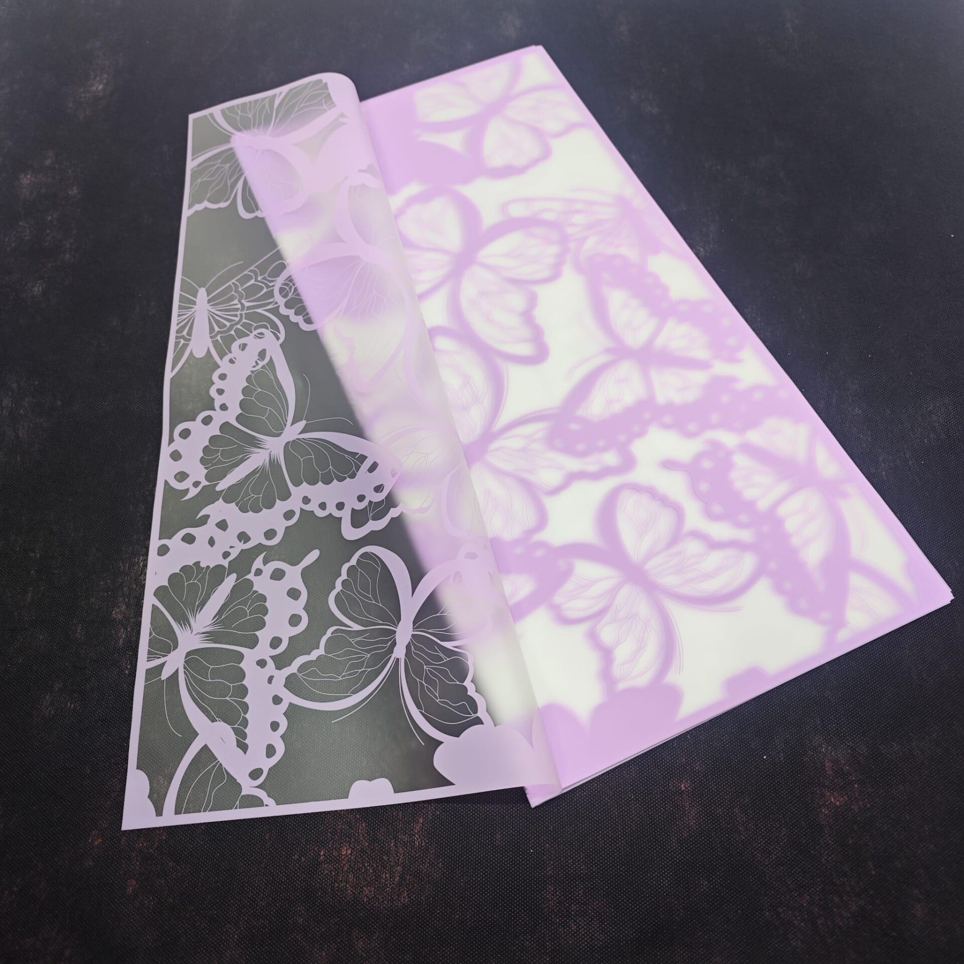 BUKETLİK PP ŞEFFAF ÜZERİ KELEBEK BASKILI MOR