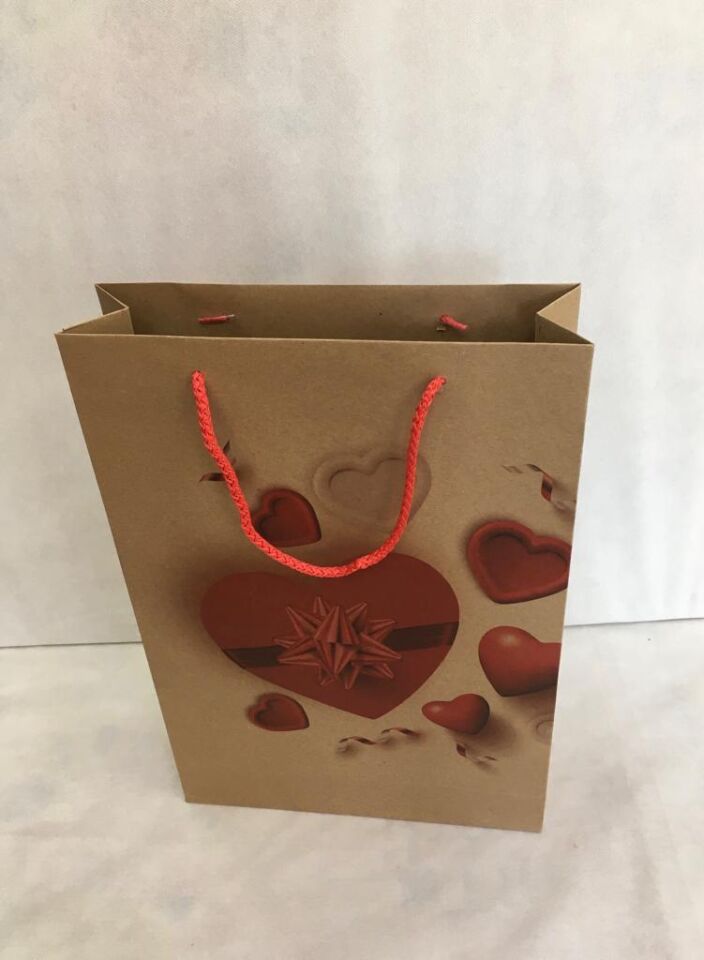 ÇANTA KARTON KRAFT BASKILI KALPLİ İ 26*38 25'Lİ