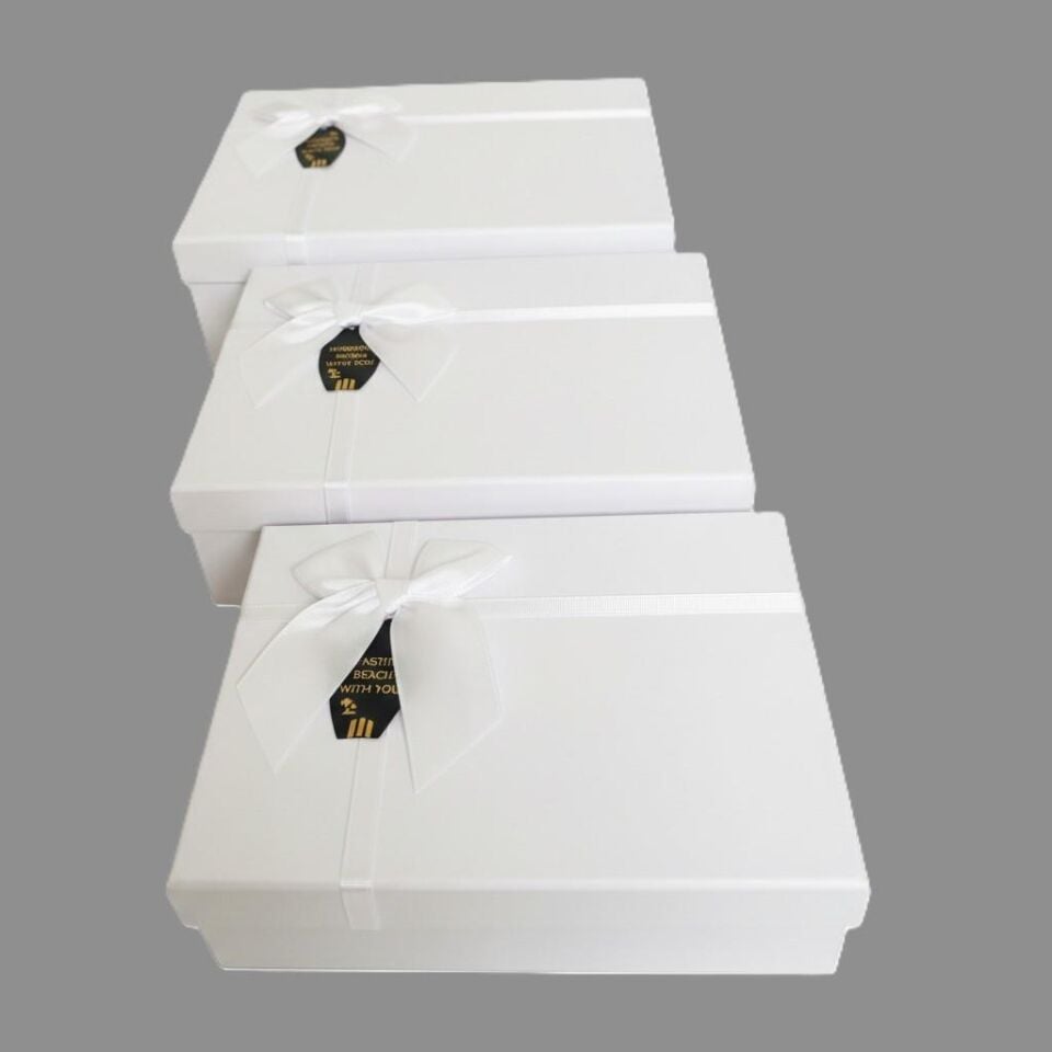 KUTU DİKDÖRTGEN SİMLİ KURDELELİ BEYAZ 29*21*9 3 LÜ