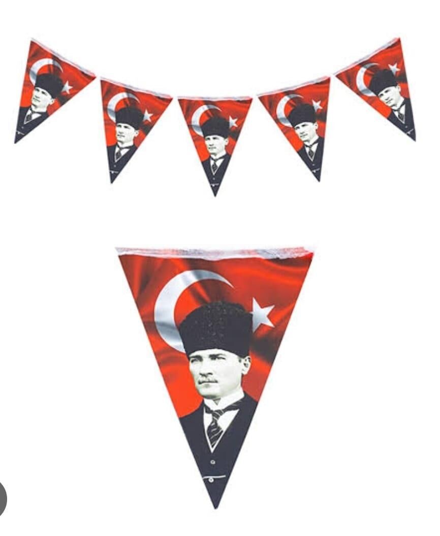 FLAMA ÜÇGEN ATATÜRKLÜ