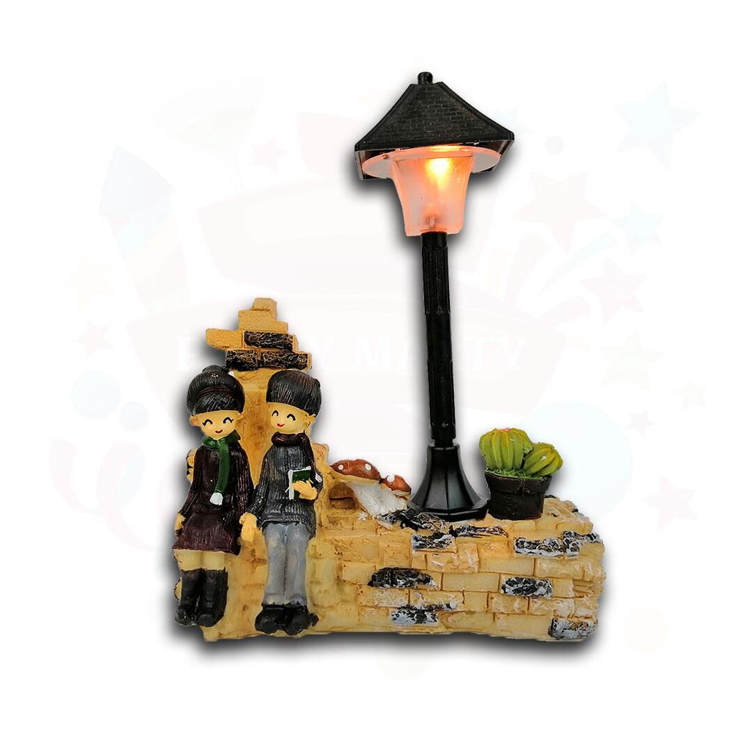 HEDİYELİK SÜS OTURAN AŞIKLAR (IŞIKLI)