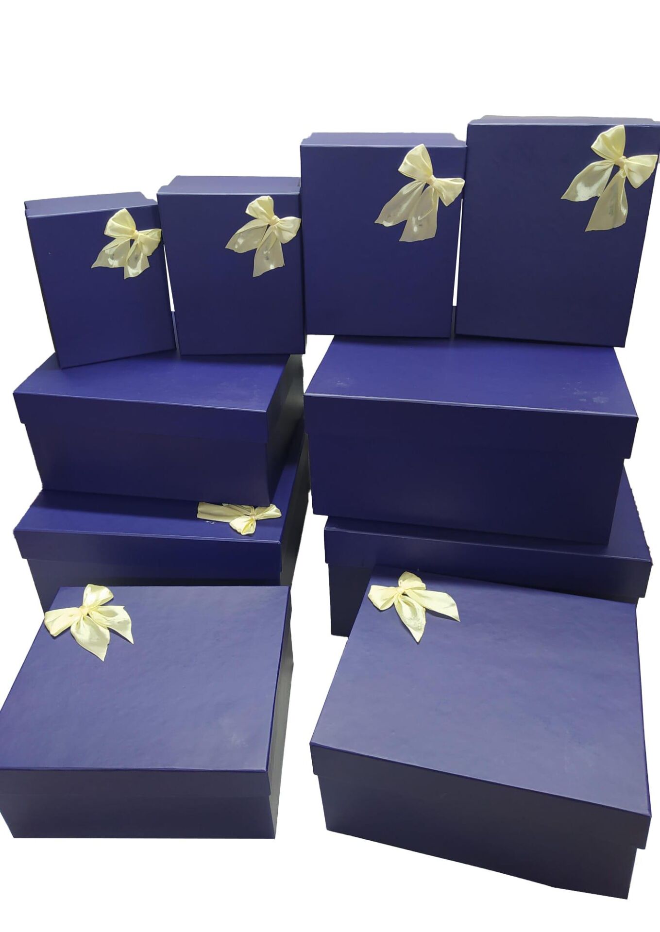 TN DİKDÖRTGEN 10 LU BÜYÜK KUTU PAPYONLU LACİVERT