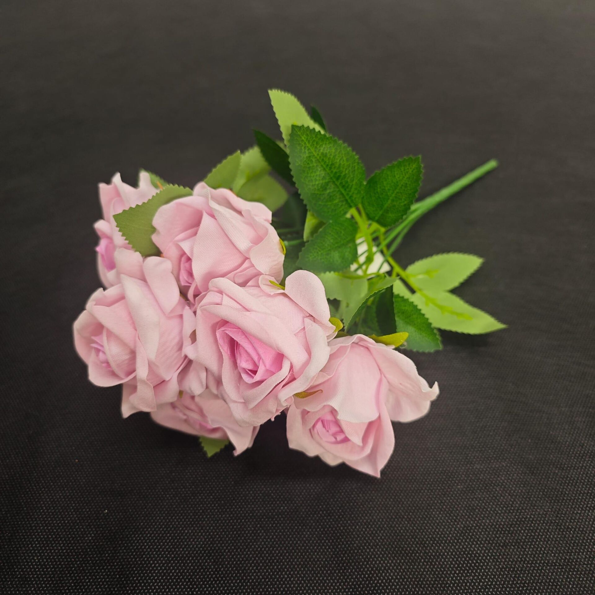YAPAY ÇİÇEK KADİFE GÜL PEMBE 7 Lİ DEMET