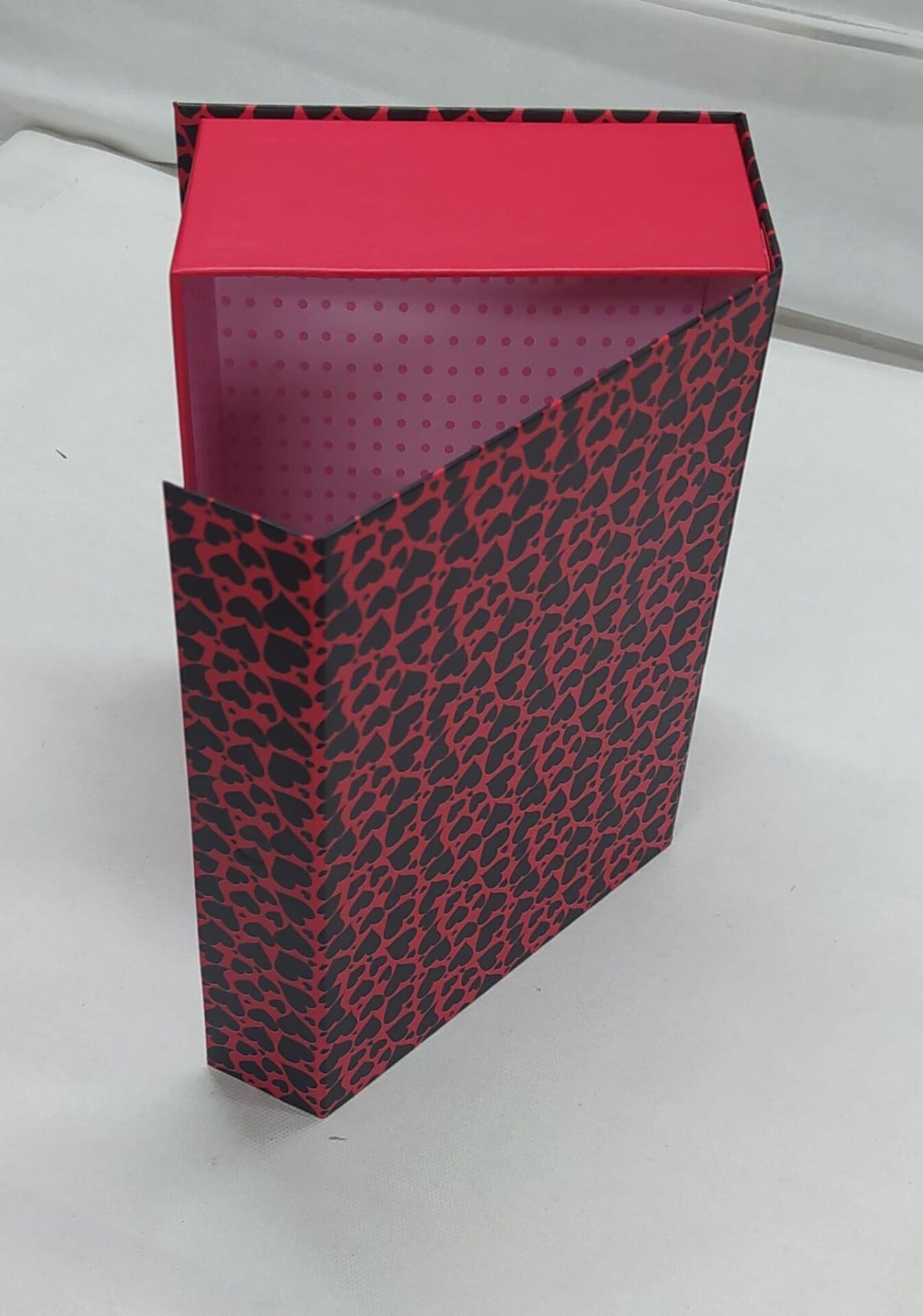 TN TEKLİ KUTU DİKDÖRTGEN MIKNATISLI DESENLİ