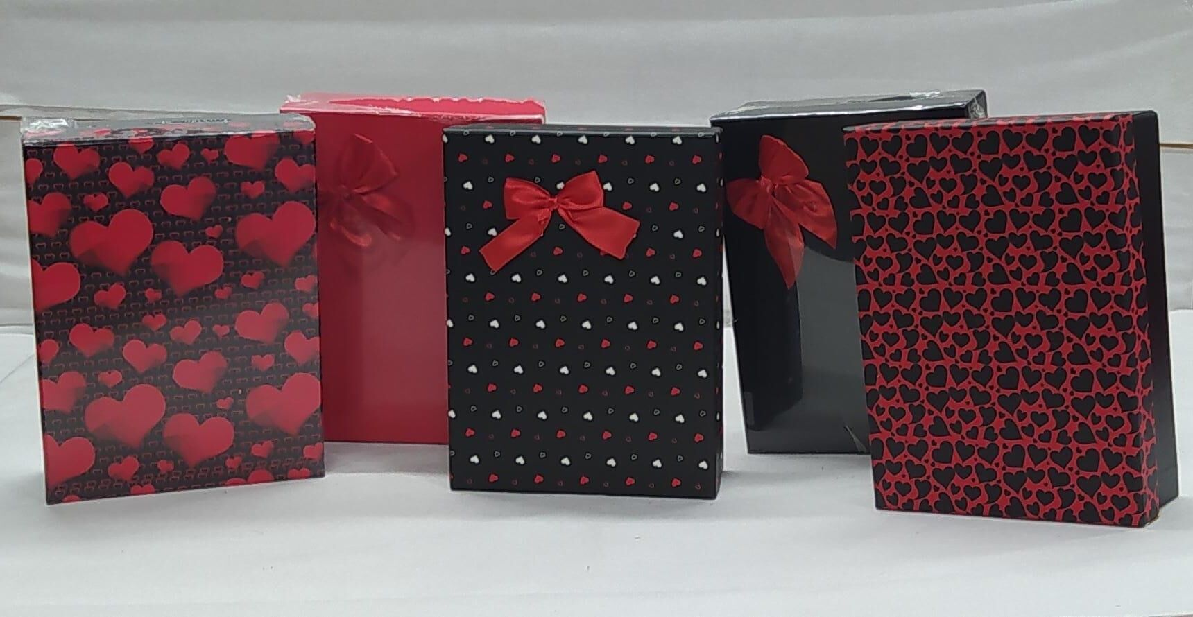 TN DİKDÖRTGEN TEKLİ KUTU FYONKLU 23*17*6 CM