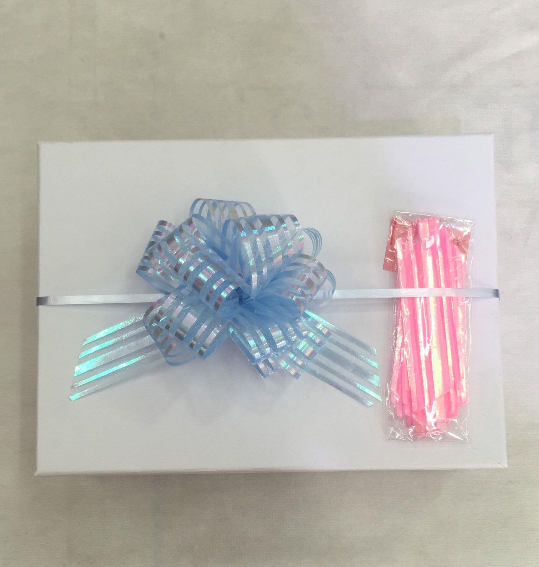 ORGANZE POMPOM FİYONK ÇEKMELİ KÜÇÜK