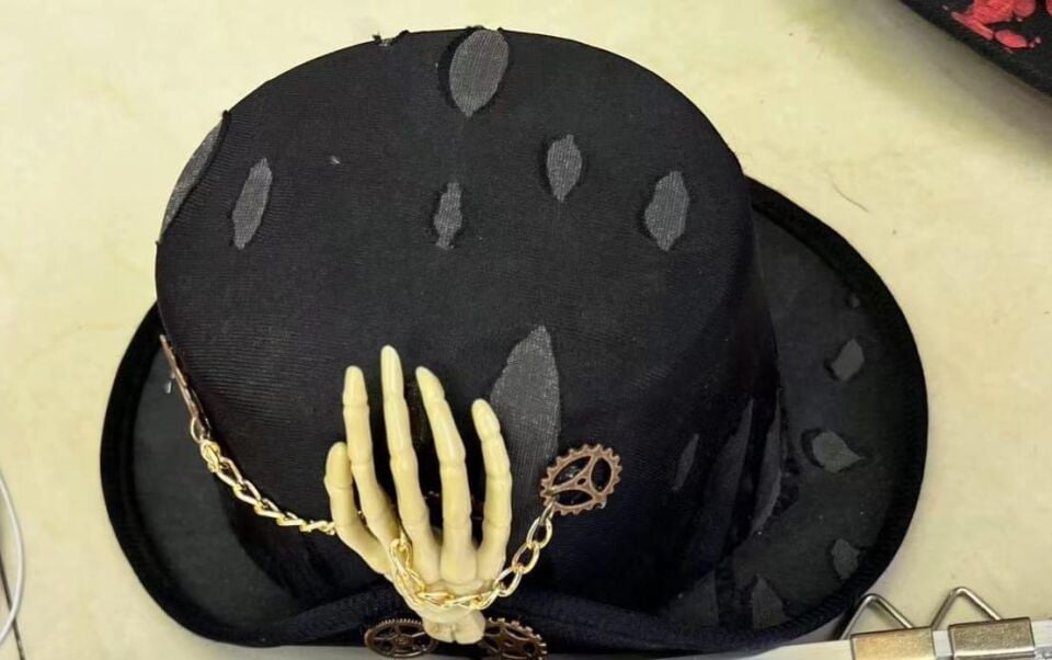 HALLOWEEN FOTR ŞAPKA İSKELET ELLİ SİYAH