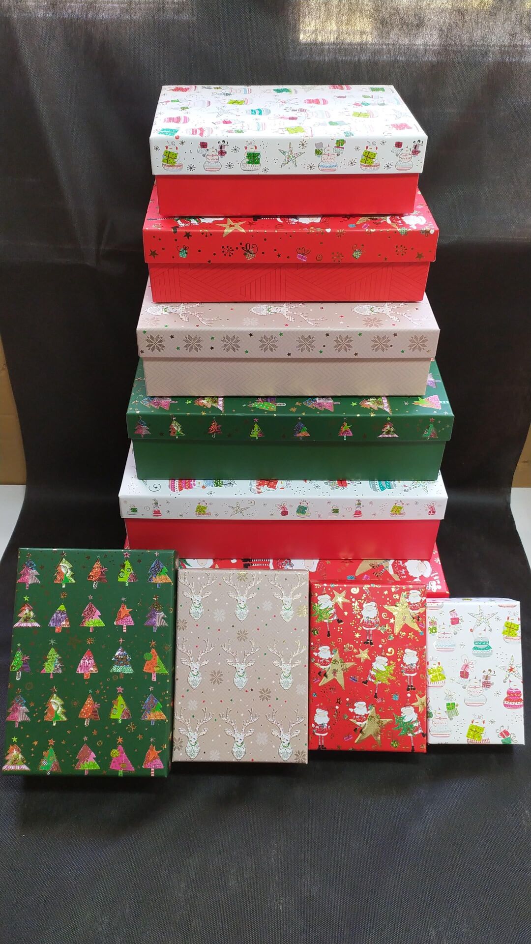 KUTU DİKDÖRTGEN 10 LU YILDIZLI NOEL BABALI